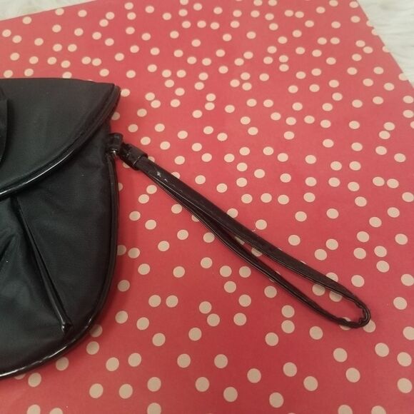 Black Wristlet with Ribbon Rose. - Picture 5 of 8